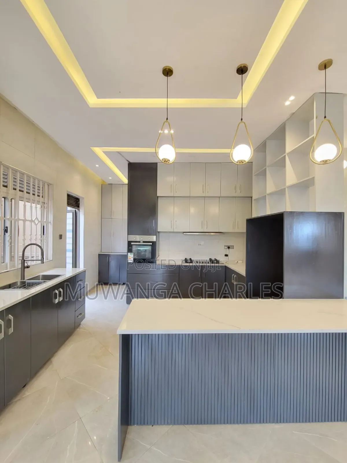 5bdrm Duplex in Fs Properties Ltd, Kira for sale