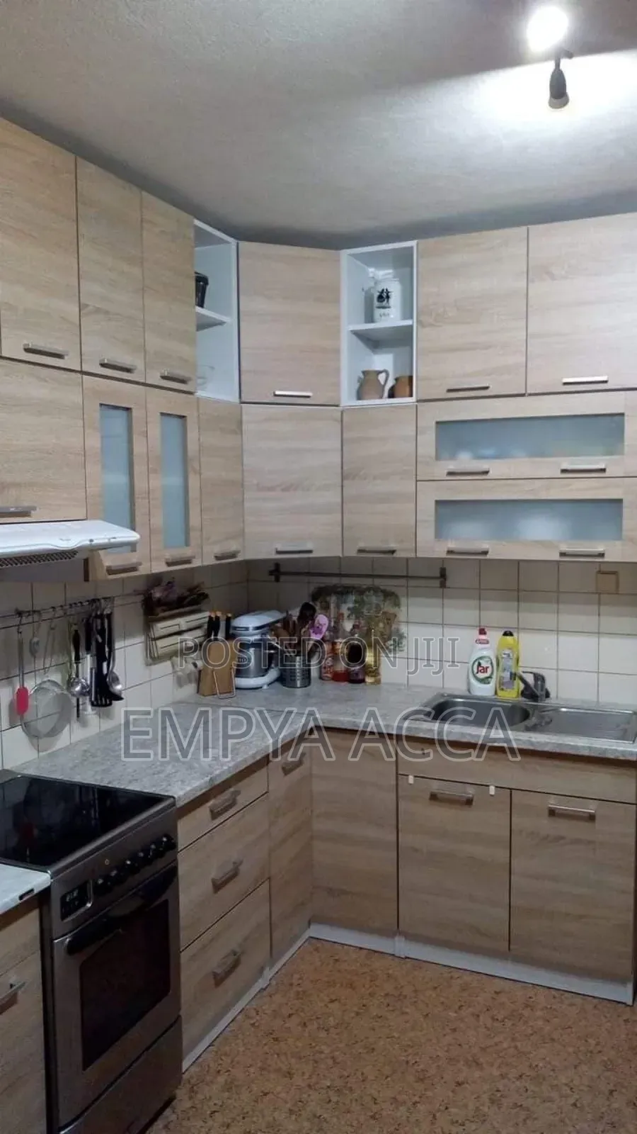 Alll Kichten Cabinets