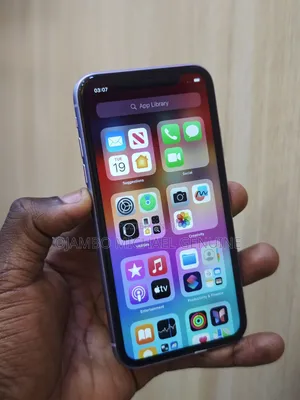 Apple iPhone XR 128 GB White