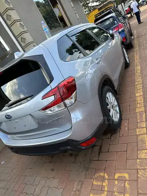 Subaru Forester 2019 Silver