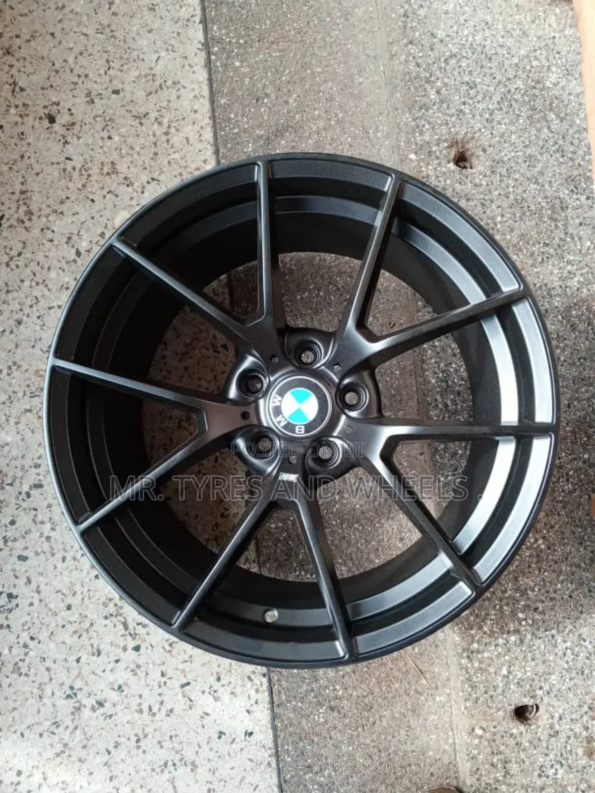Size 19 BMW. It Has Sam Offers on It So Cam See the Offers.
