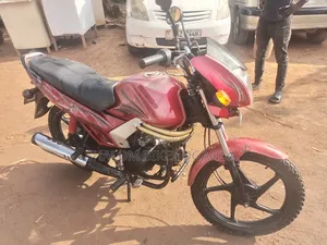 Mahindra Centuro 2017 Red