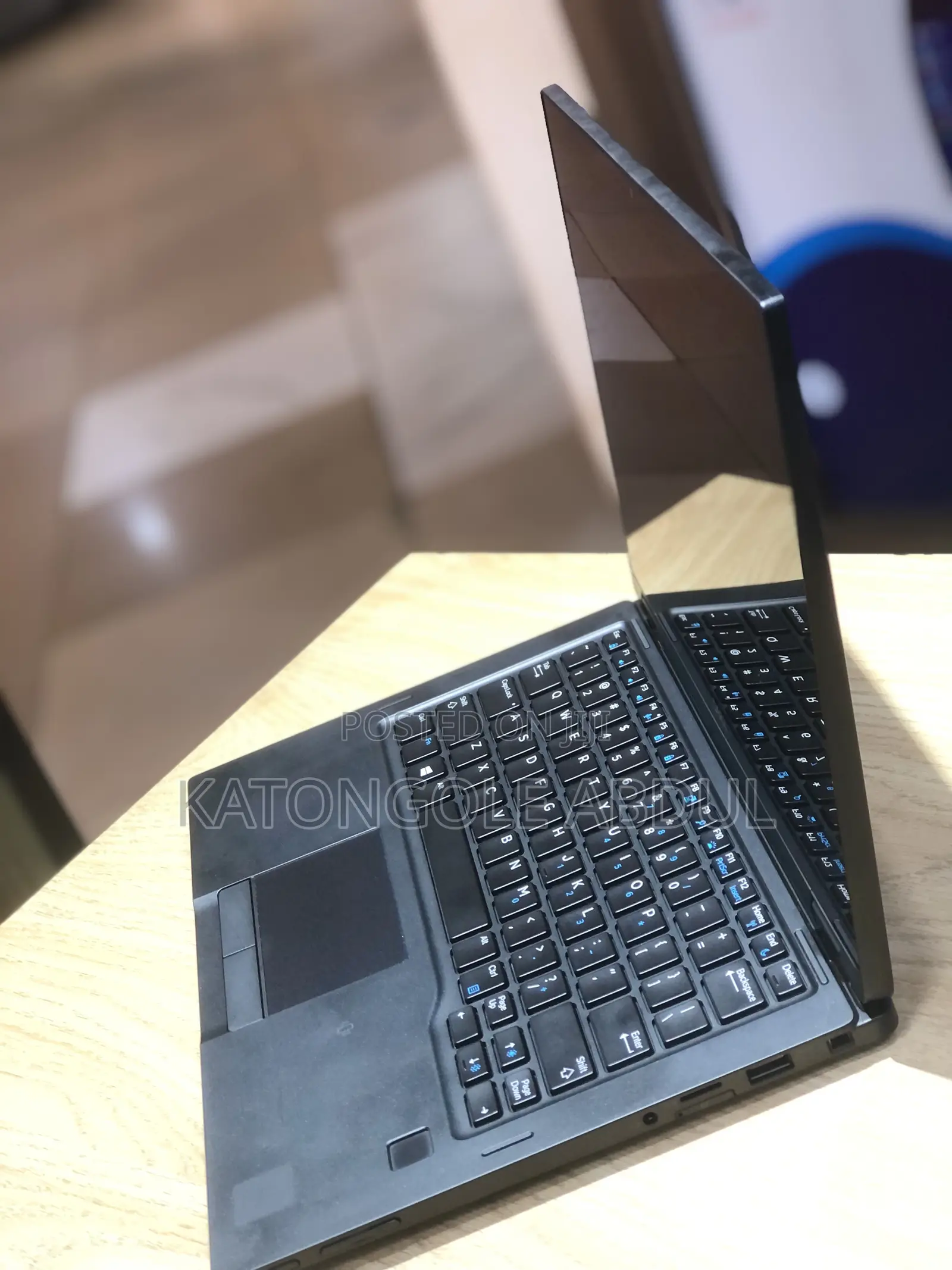 New Laptop Dell Latitude 7390 8GB Intel Core I5 SSD 256GB