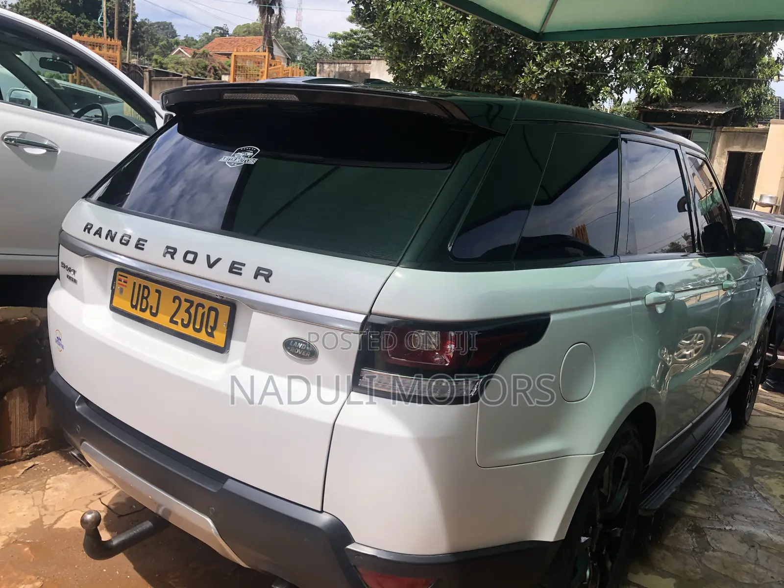Land Rover Range Rover 2015 White