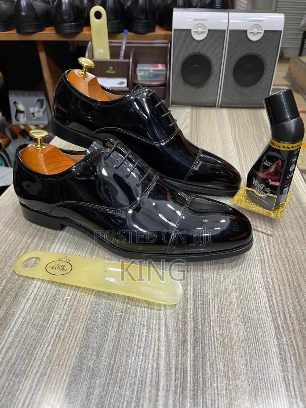 Vastie Leather Shoes. Big Time