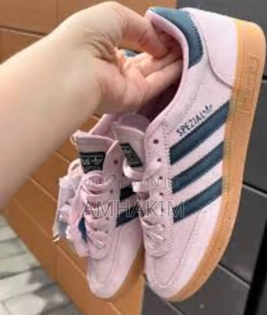 New Adidas Trainer Spezials in Stock