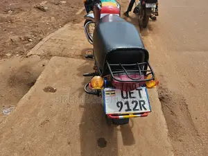 Bajaj Boxer 2018 Red