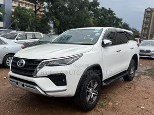 Toyota Fortuner 2018 White