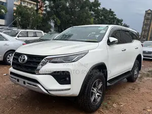 Toyota Fortuner 2018 White