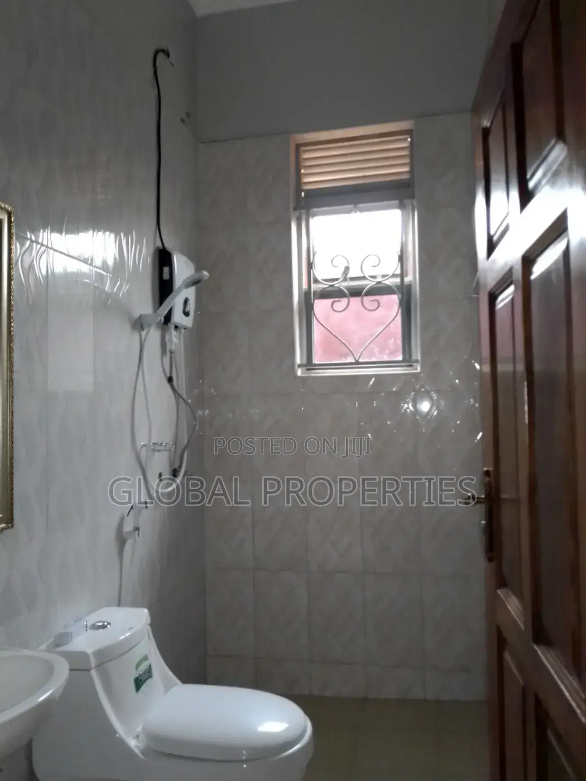 1bdrm Apartment in Kira, Central Division for rent