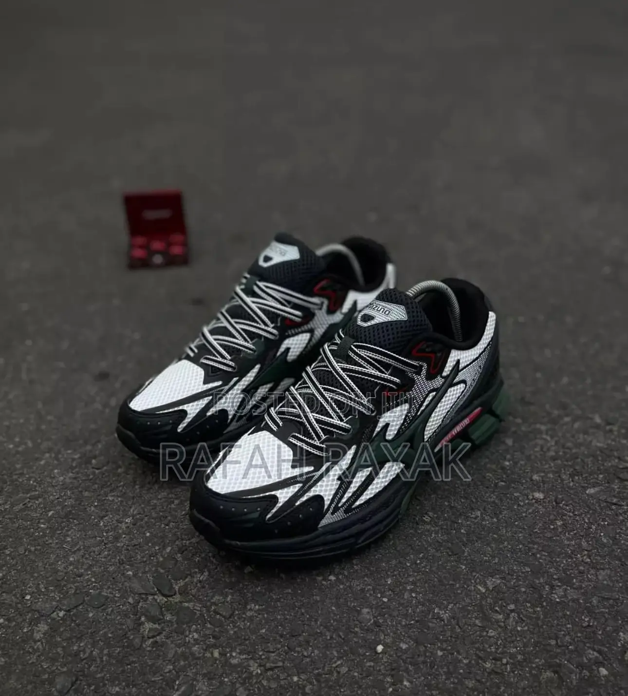 Original Black/Green Mizuno Halo Mix Outdoor Hiking Sneakers