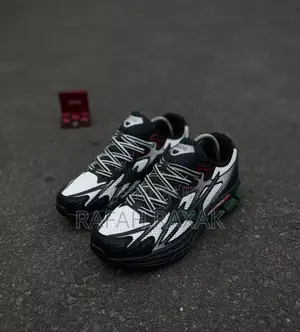 Original Black/Green Mizuno Halo Mix Outdoor Hiking Sneakers