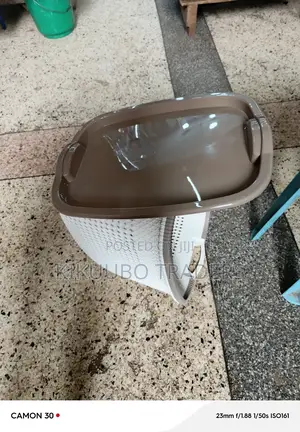 Plastic Storage Basket With Cover