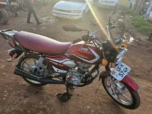 TVS HLX 125 2022 Red