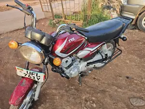 TVS HLX 125 2022 Red
