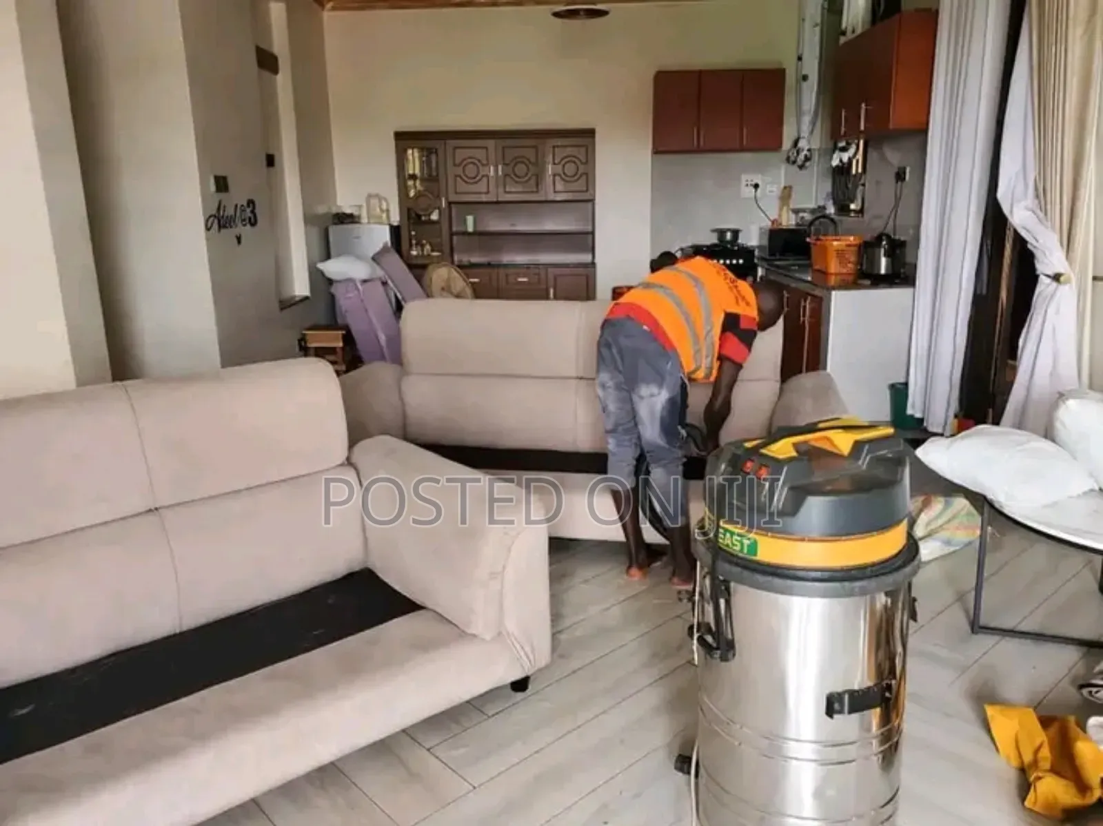 Sofa Set Cleaning Services