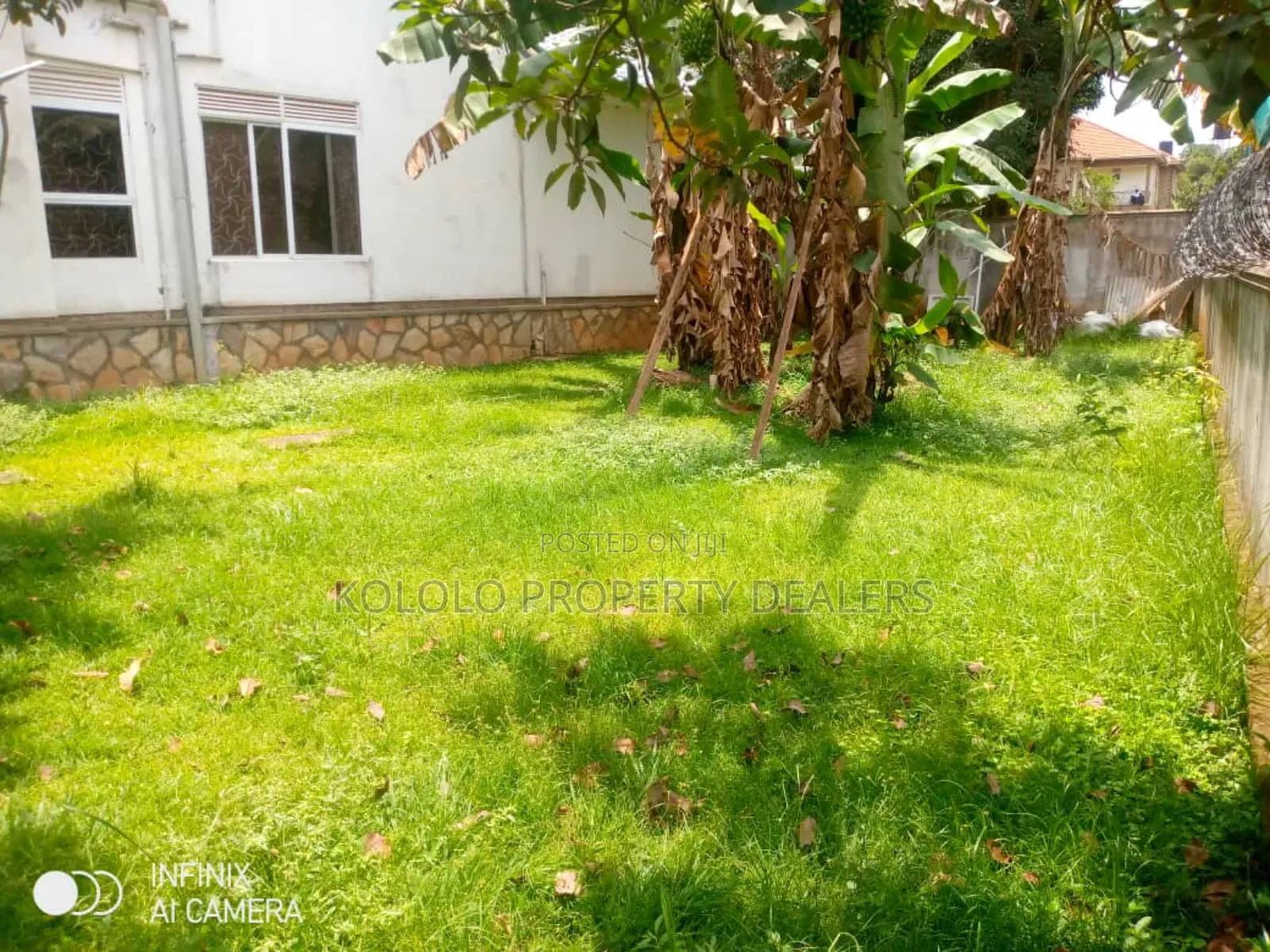 4bdrm Mansion in Bunga, Central Division for sale