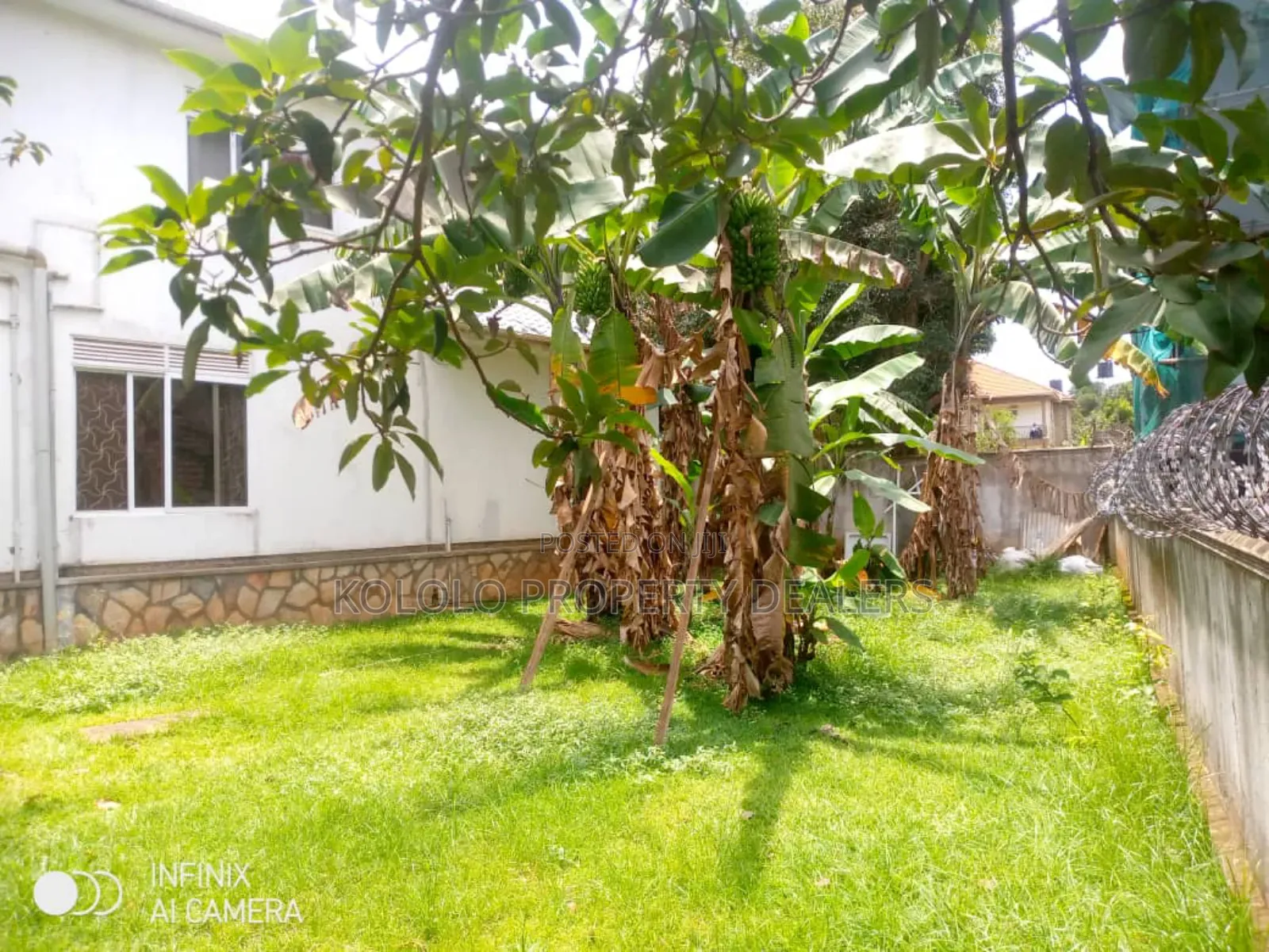 4bdrm Mansion in Bunga, Central Division for sale