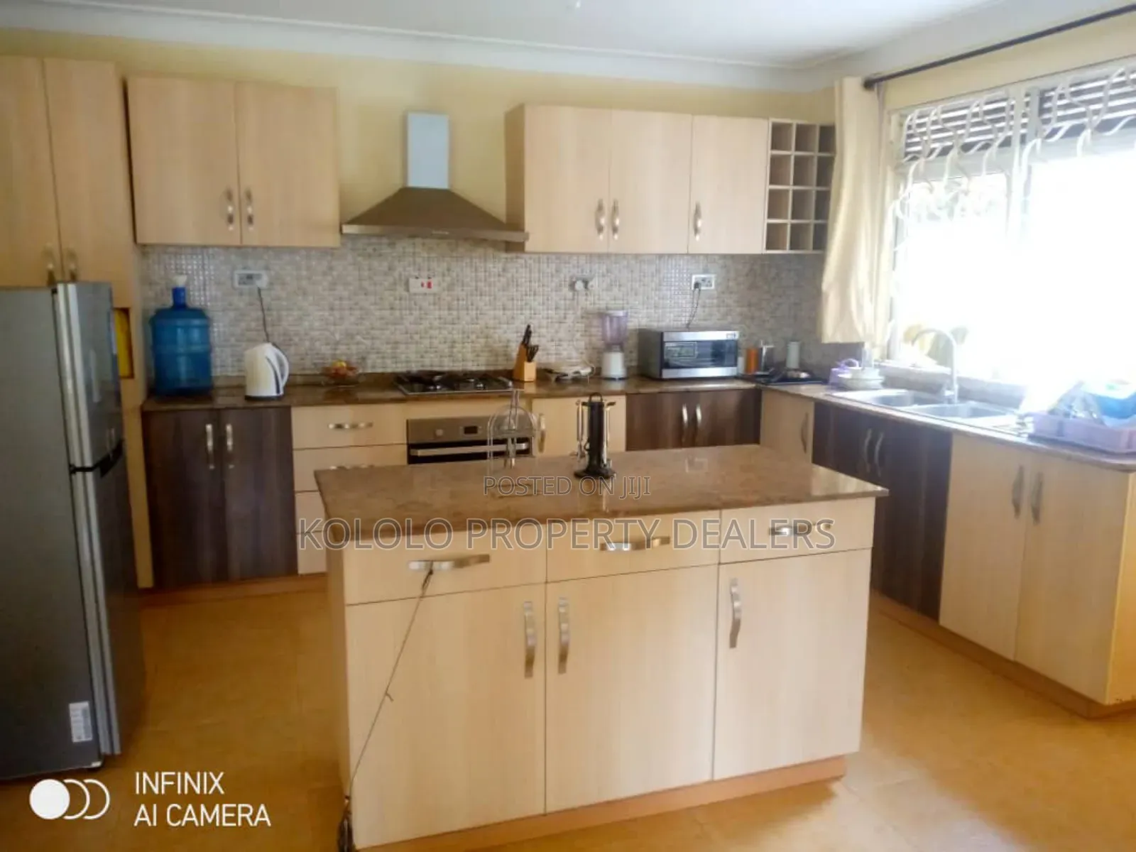 4bdrm Mansion in Bunga, Central Division for sale