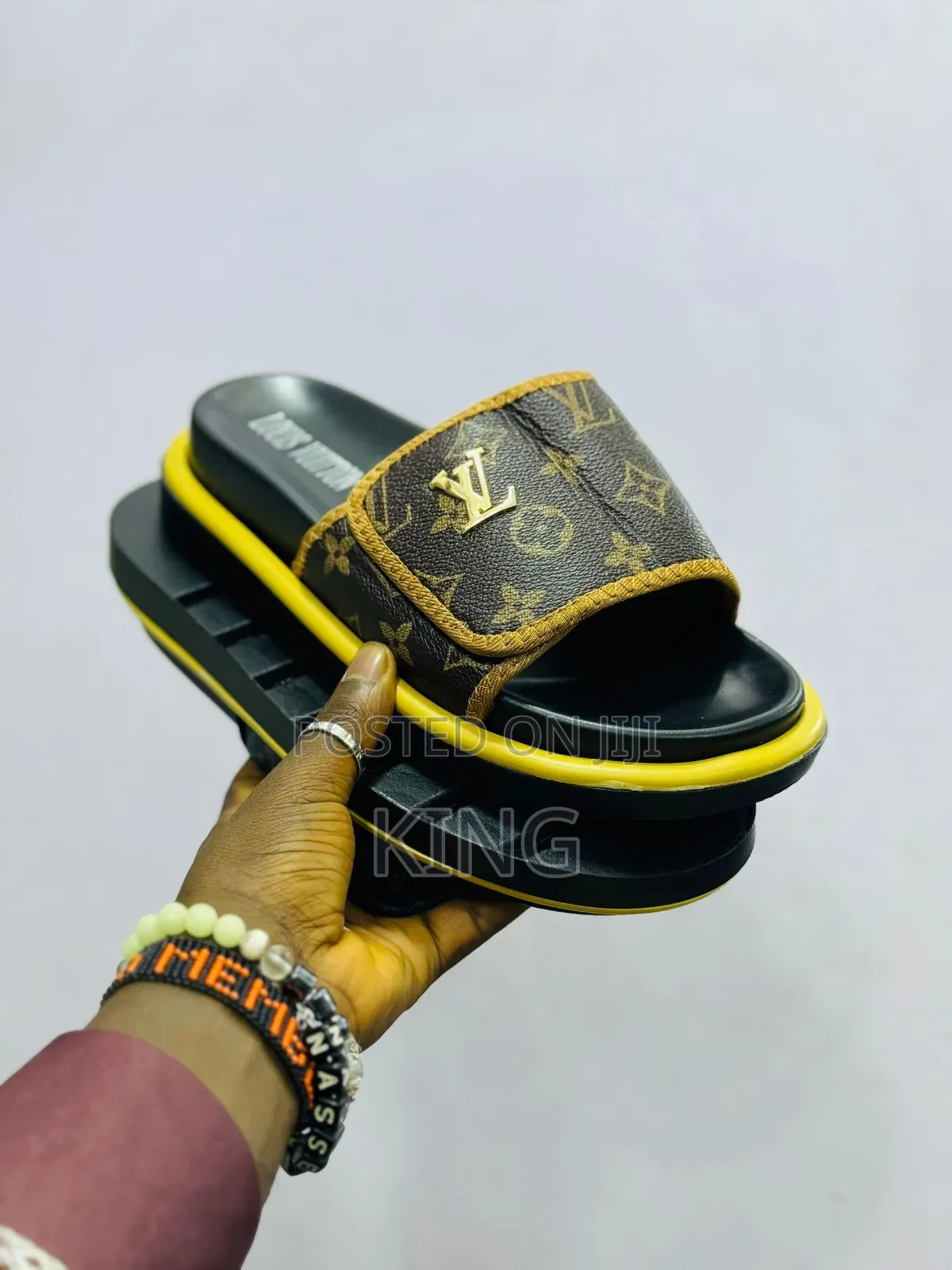 Louise Vuitton Slides. Push In