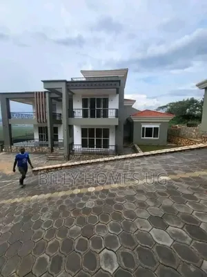 Photo - 6bdrm House in Makindye for sale