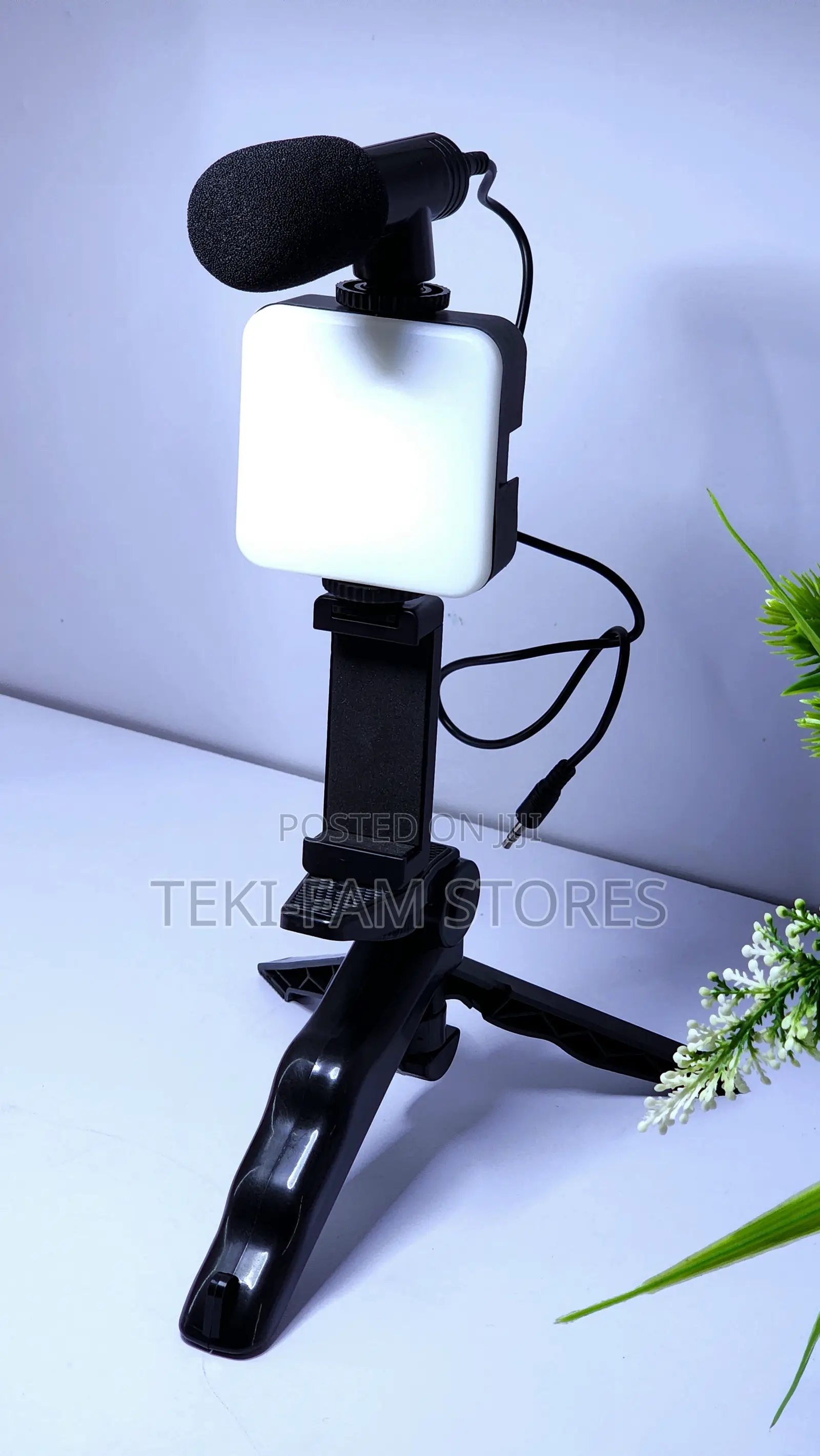 Video Making Kit (Free Batteries)