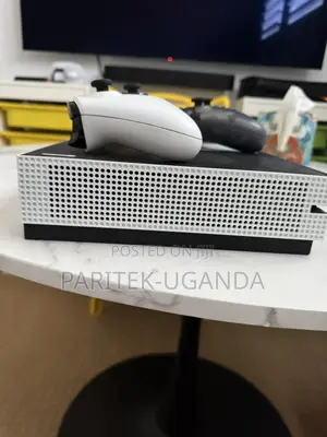 Snow White Xbox One S