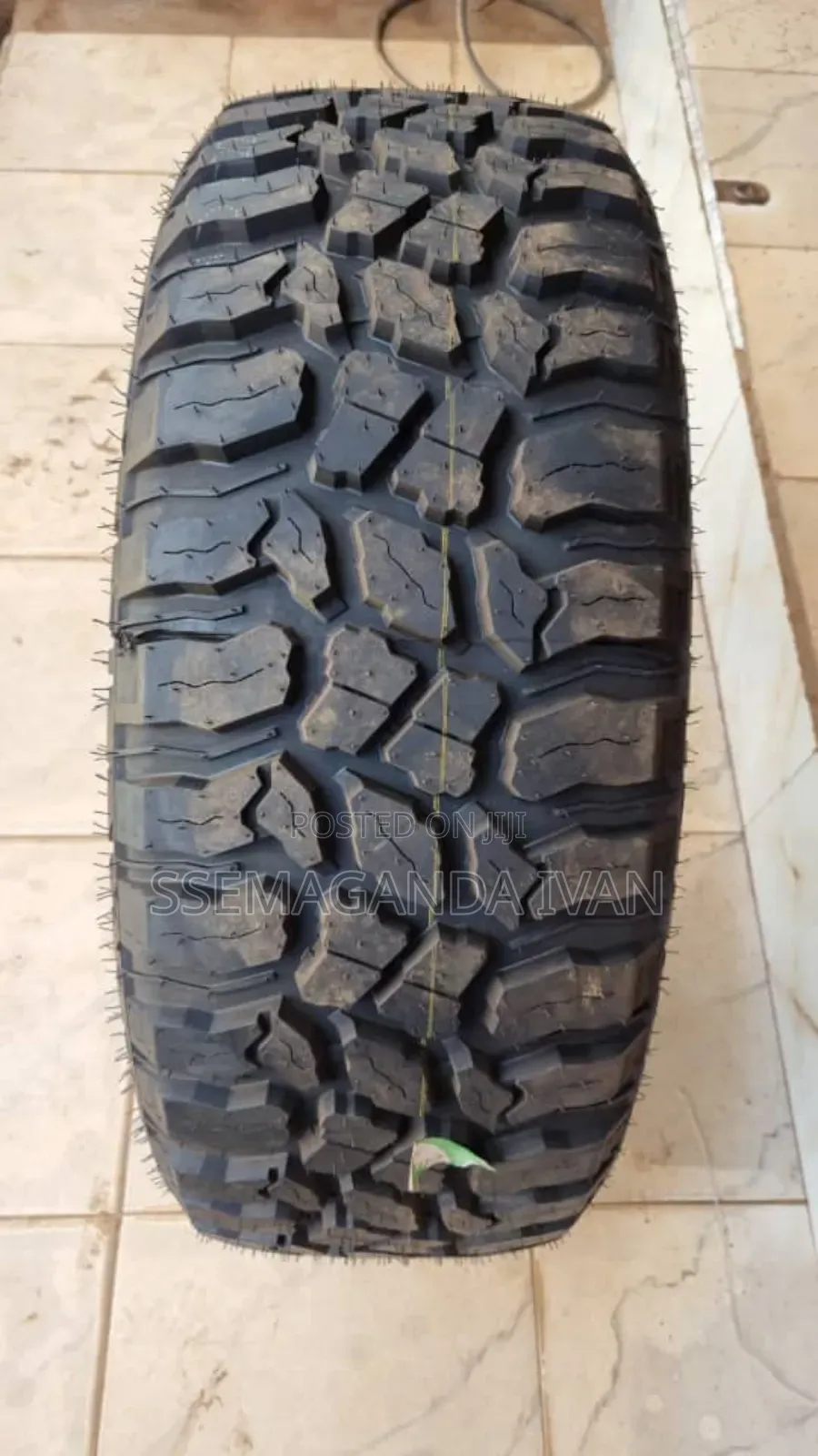 275/60r20 M/T