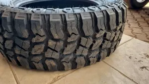 275/60r20 M/T