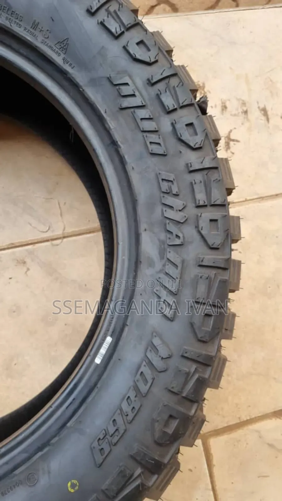 275/60r20 M/T