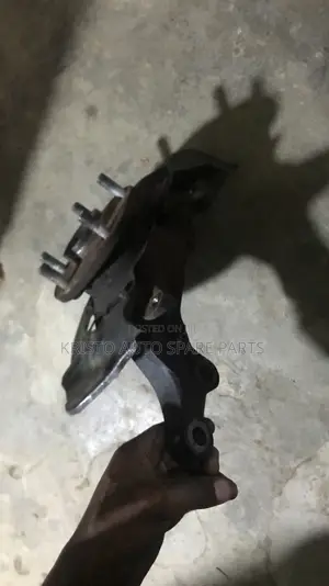 Hub Toyota Alphard