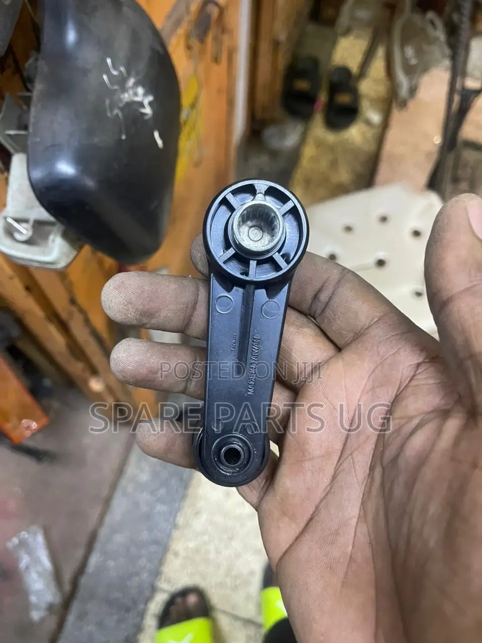 Landcruiser Hardtop, Hiace , Sahara Window Opener