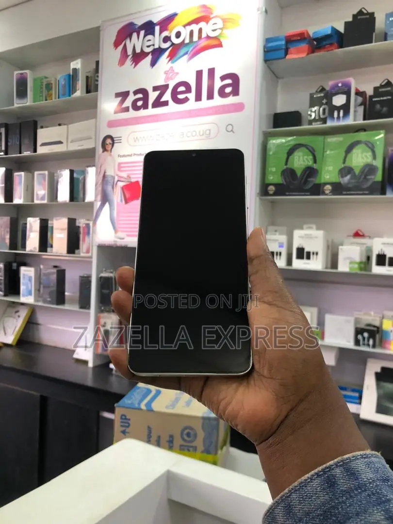 New Samsung Galaxy A06 128 GB Green
