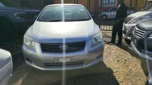 Toyota Axio 2011 Silver