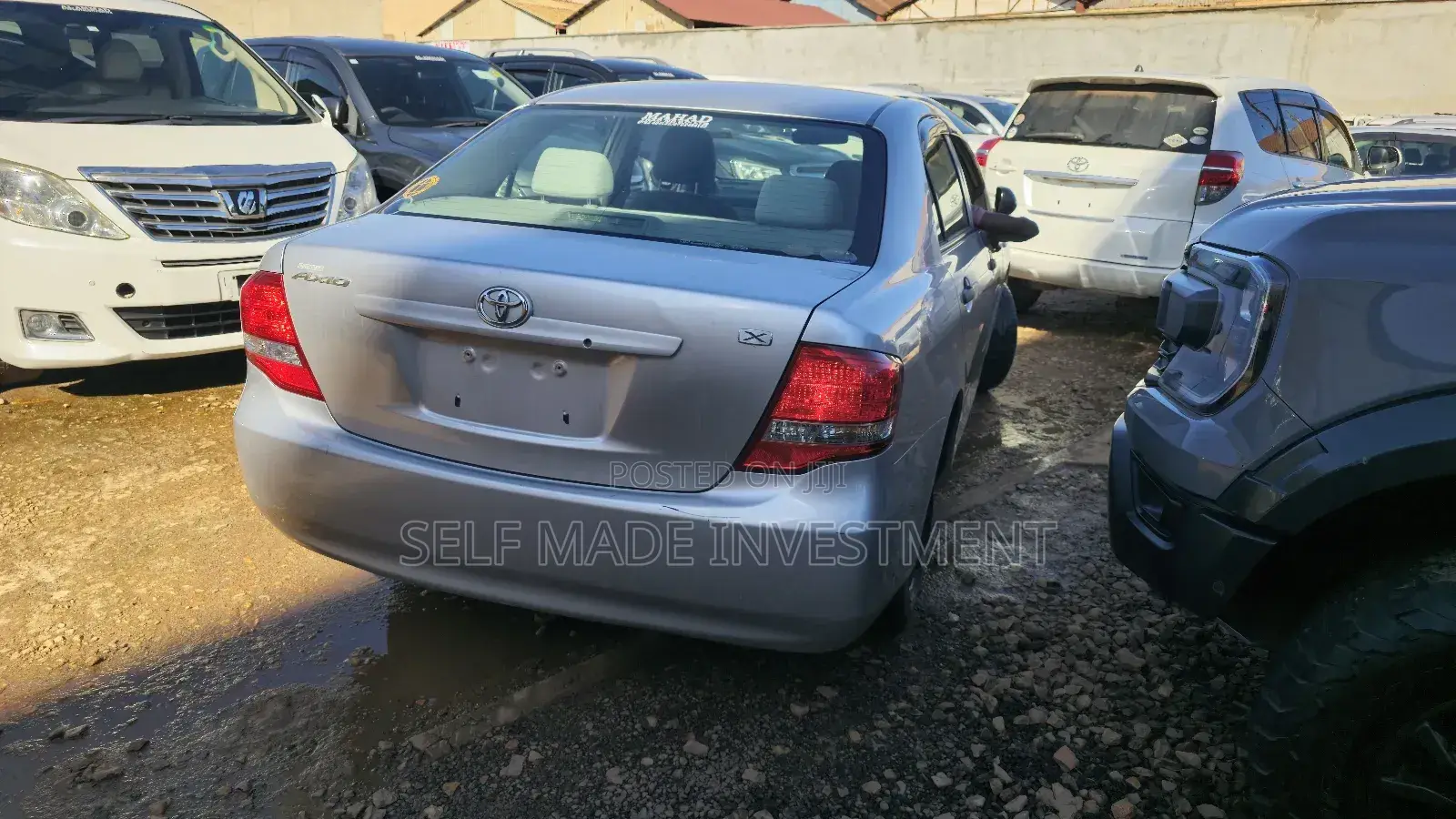 Toyota Axio 2011 Silver