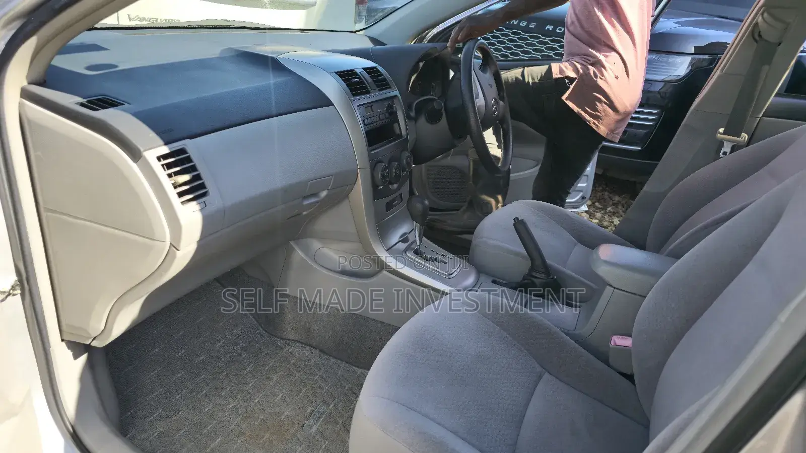 Toyota Axio 2011 Silver
