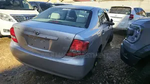 Toyota Axio 2011 Silver