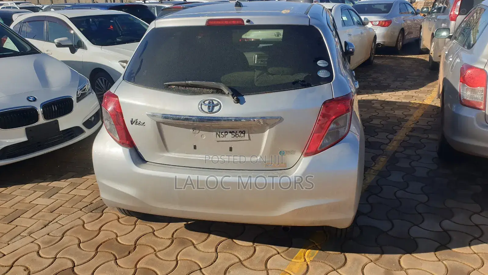 Toyota Vitz 1.3 FWD 5dr 2012 Silver