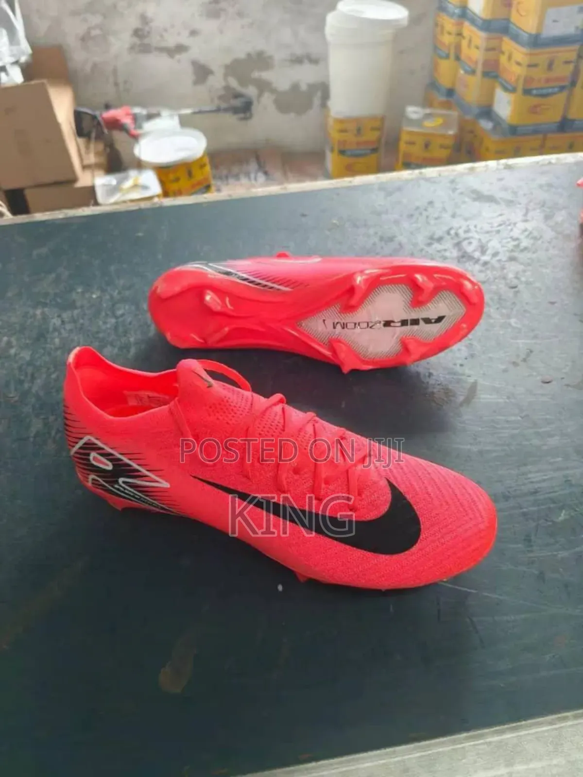 Nike Men's Mercurial Vapor 16 Elite FG. Orange Cleats Boots