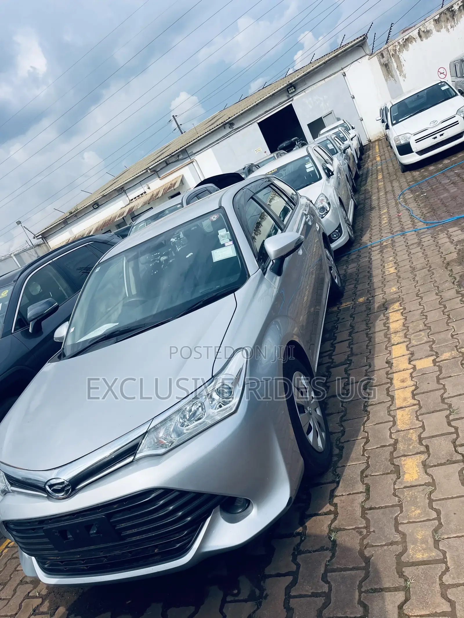 Toyota Corolla Fielder 1.5 Petrol AWD 2016 Silver
