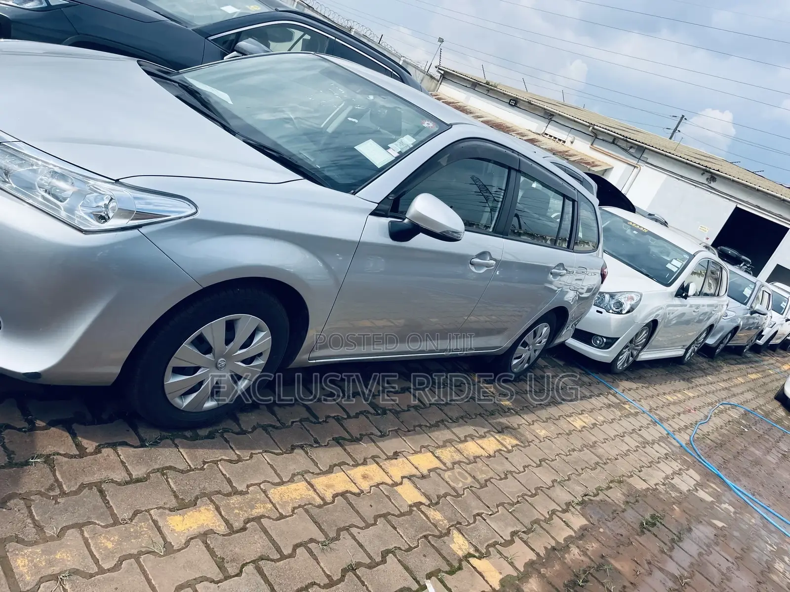 Toyota Corolla Fielder 1.5 Petrol AWD 2016 Silver