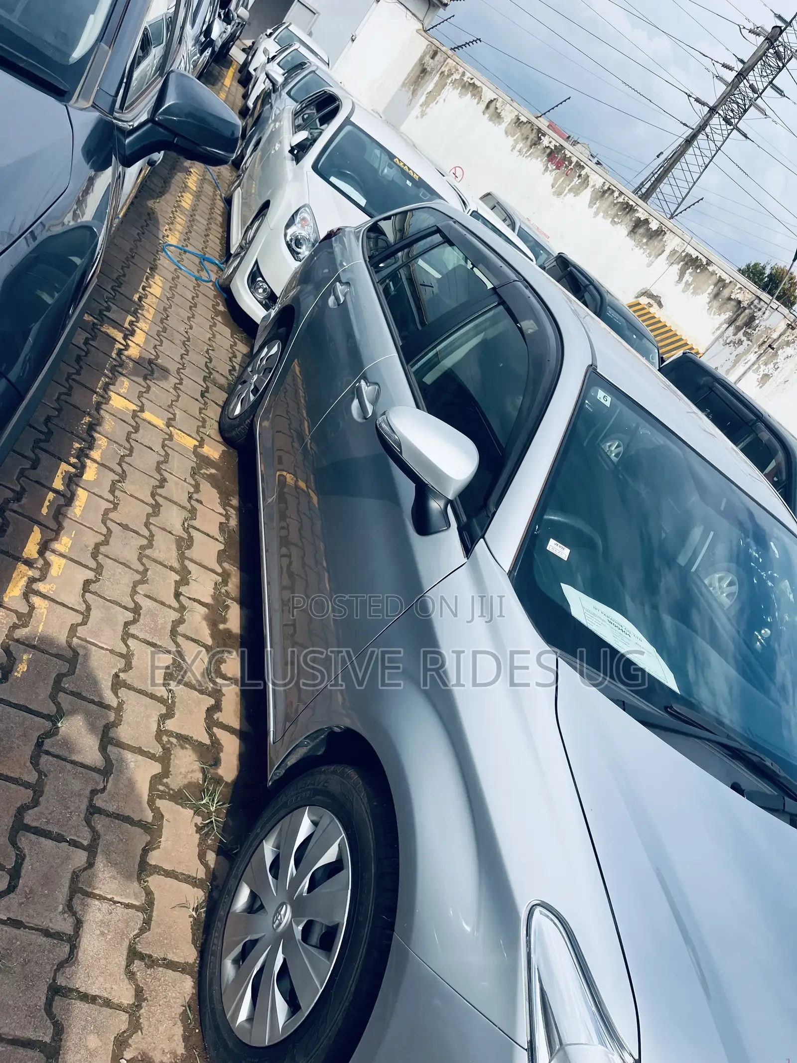 Toyota Corolla Fielder 1.5 Petrol AWD 2016 Silver