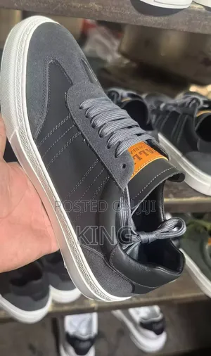 Lux Finesse Sneakers