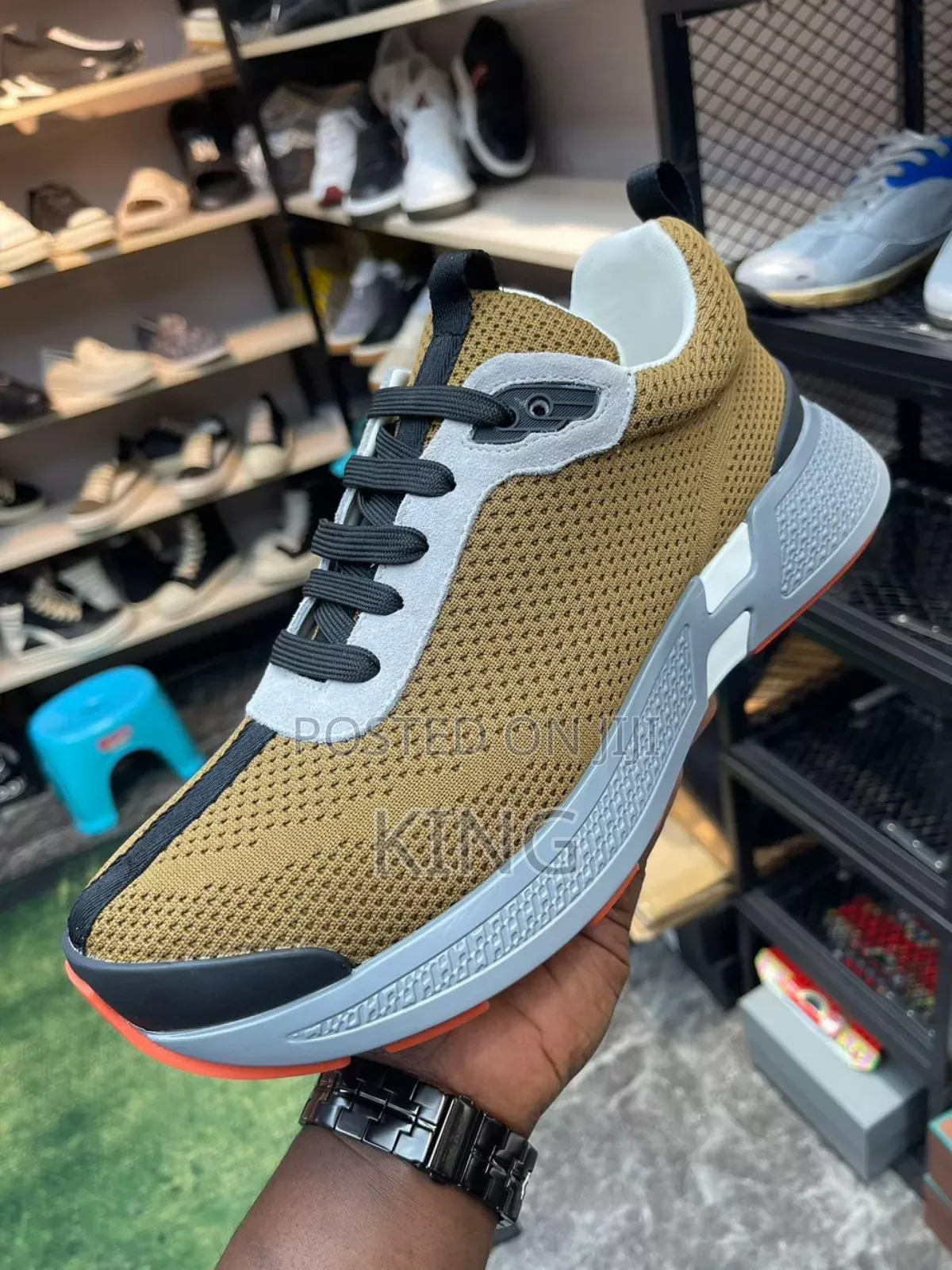 Grand Finesse Sneakers