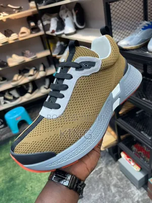 Grand Finesse Sneakers