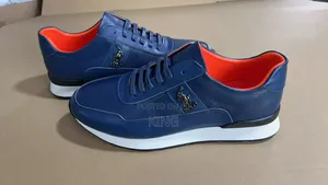 Honda Finesse Sneakers