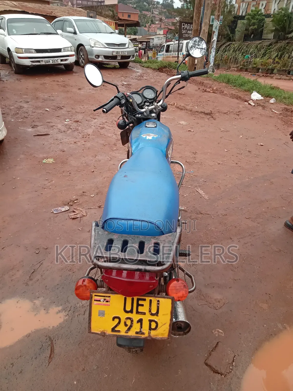 Bajaj Boxer 100 2019 Blue