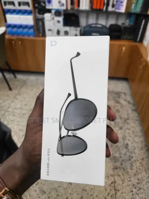 Photo - Mi Polarized Navigator Sunglasses PRO