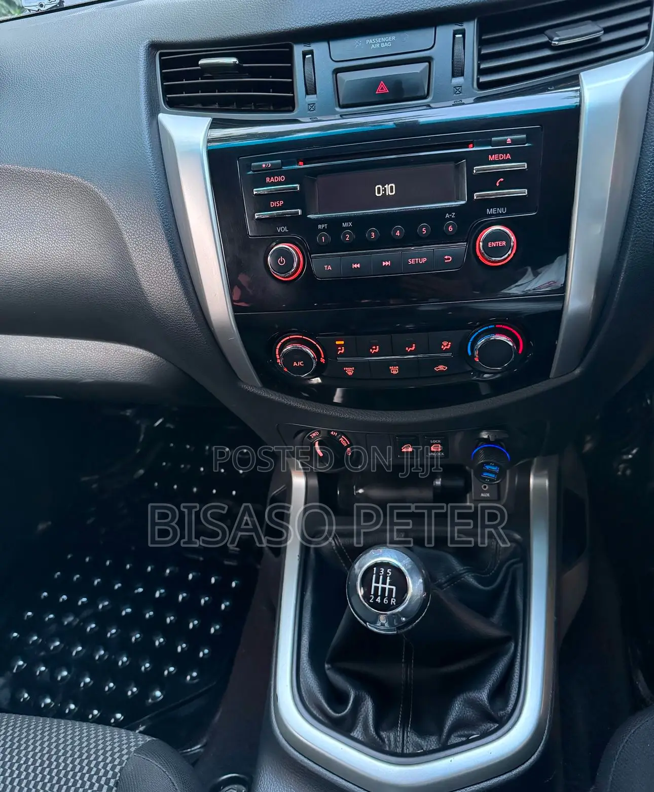 Nissan Navara 2016 Black