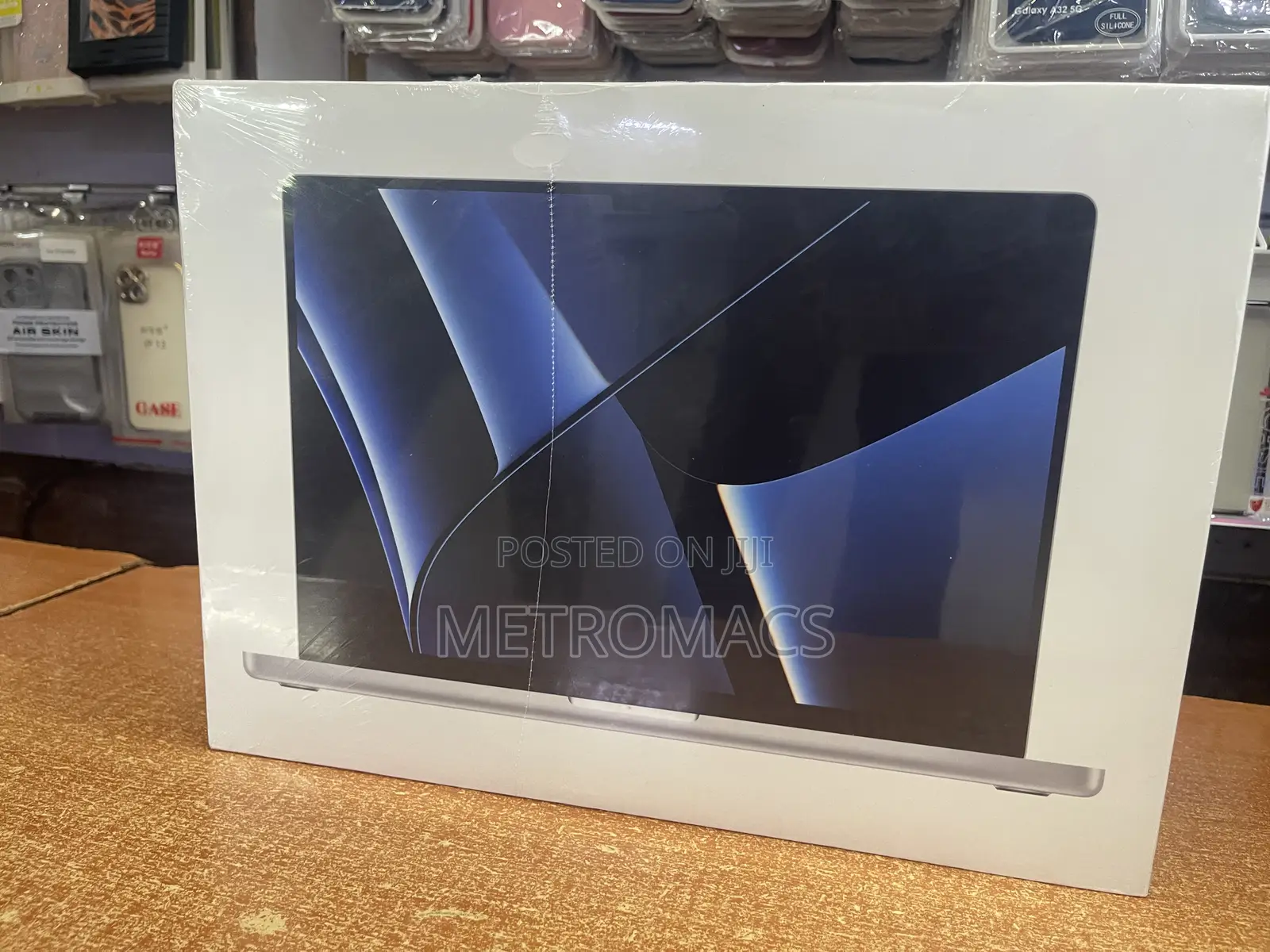 New Apple MacBook Pro 2023 M2 Pro 16-Inch 16GB Apple M2 SSD 512GB